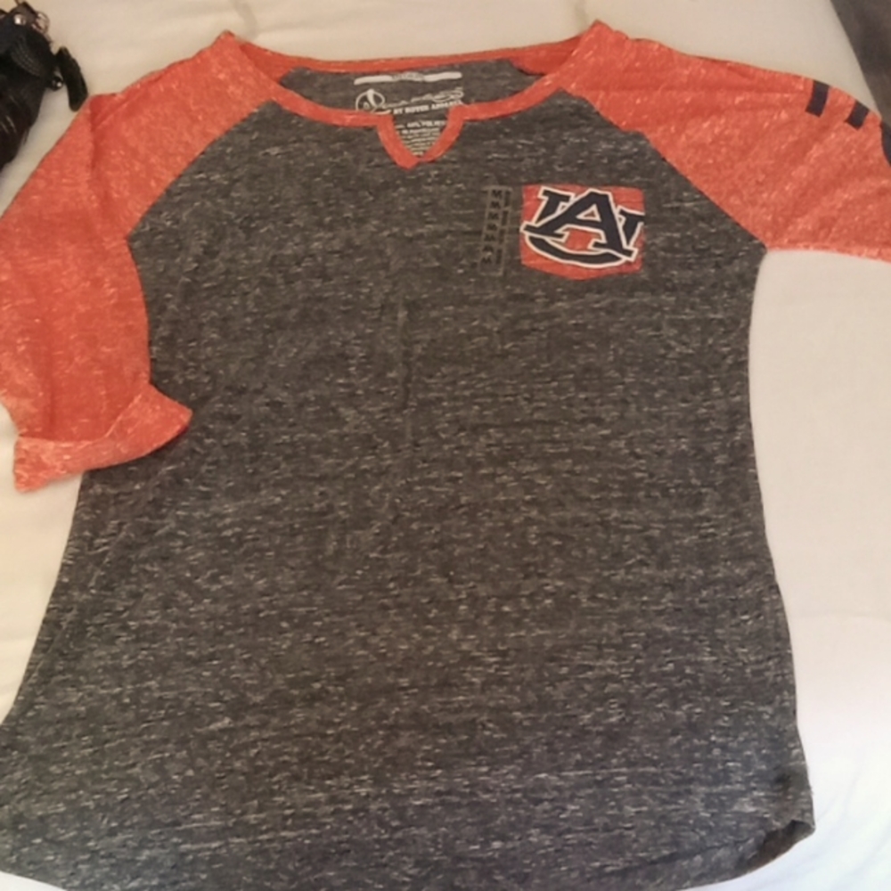 UA jersey woman top